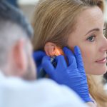 اتوپلاستی گوش بدون جراحی چیست ؟