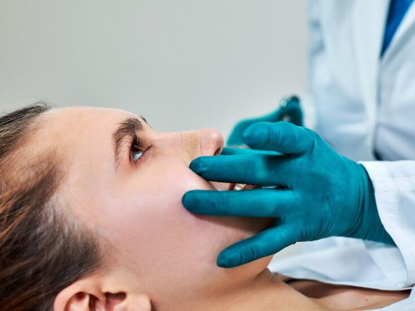 آیا ورم بینی بعد از عمل ترمیمی میتواند خطرناک باشد؟