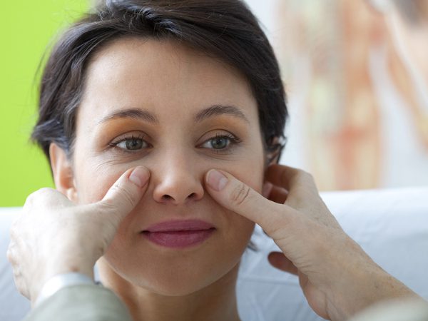 راهکار هایی برای رفع ورم صورت بعد از عمل بینی