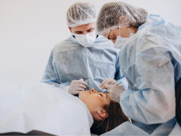 جراحی بینی ترمیمی چیست؟